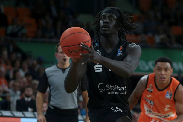 面对失利应 面对失利应